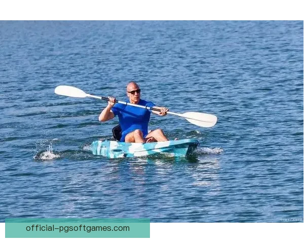 掌舵划艇，畅游水域：皮划艇教学视频指南
