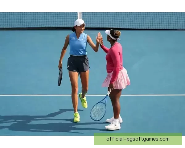 网球训练新思路：注重技术细节，实战演练全面提升球员水平